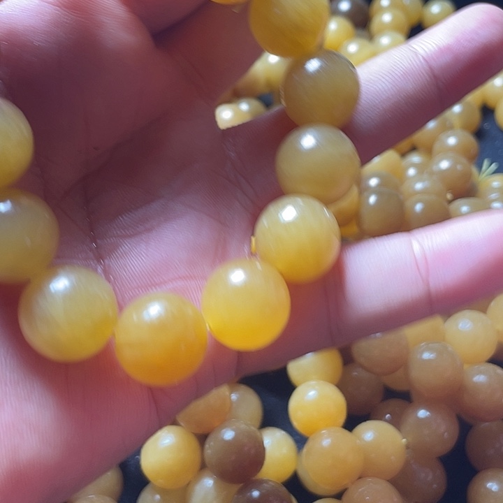 和田玉（糖玉）未镶嵌手链