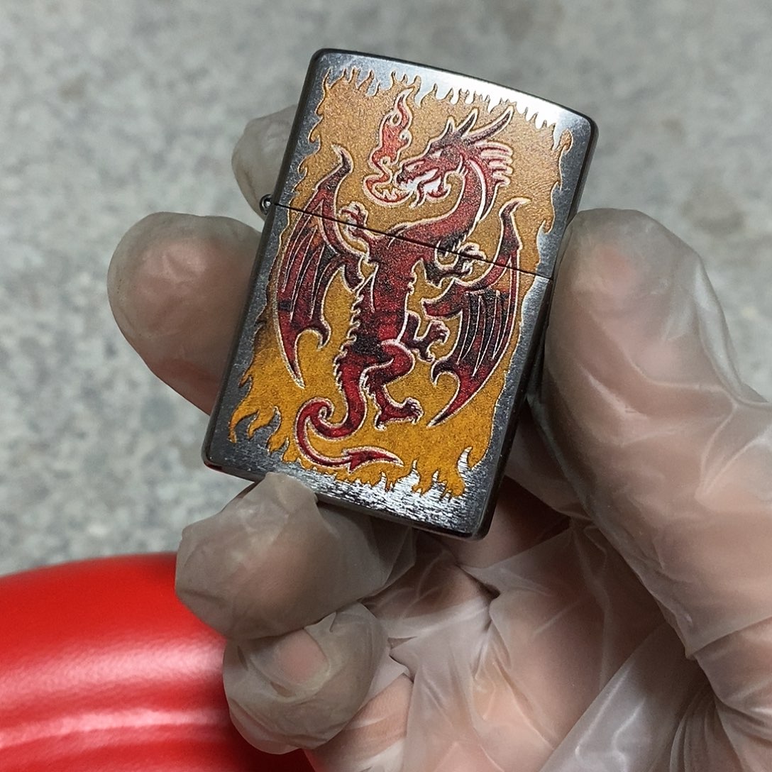 拳***拳煤油打火机单外壳不含内胆默认微瑕 