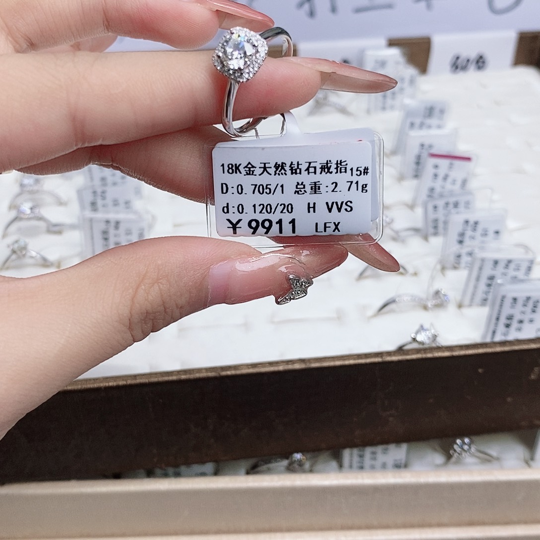 钻石戒指/指环18K金镶嵌余****?