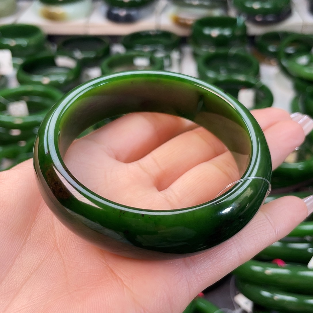 和田玉（碧玉）手镯未镶嵌