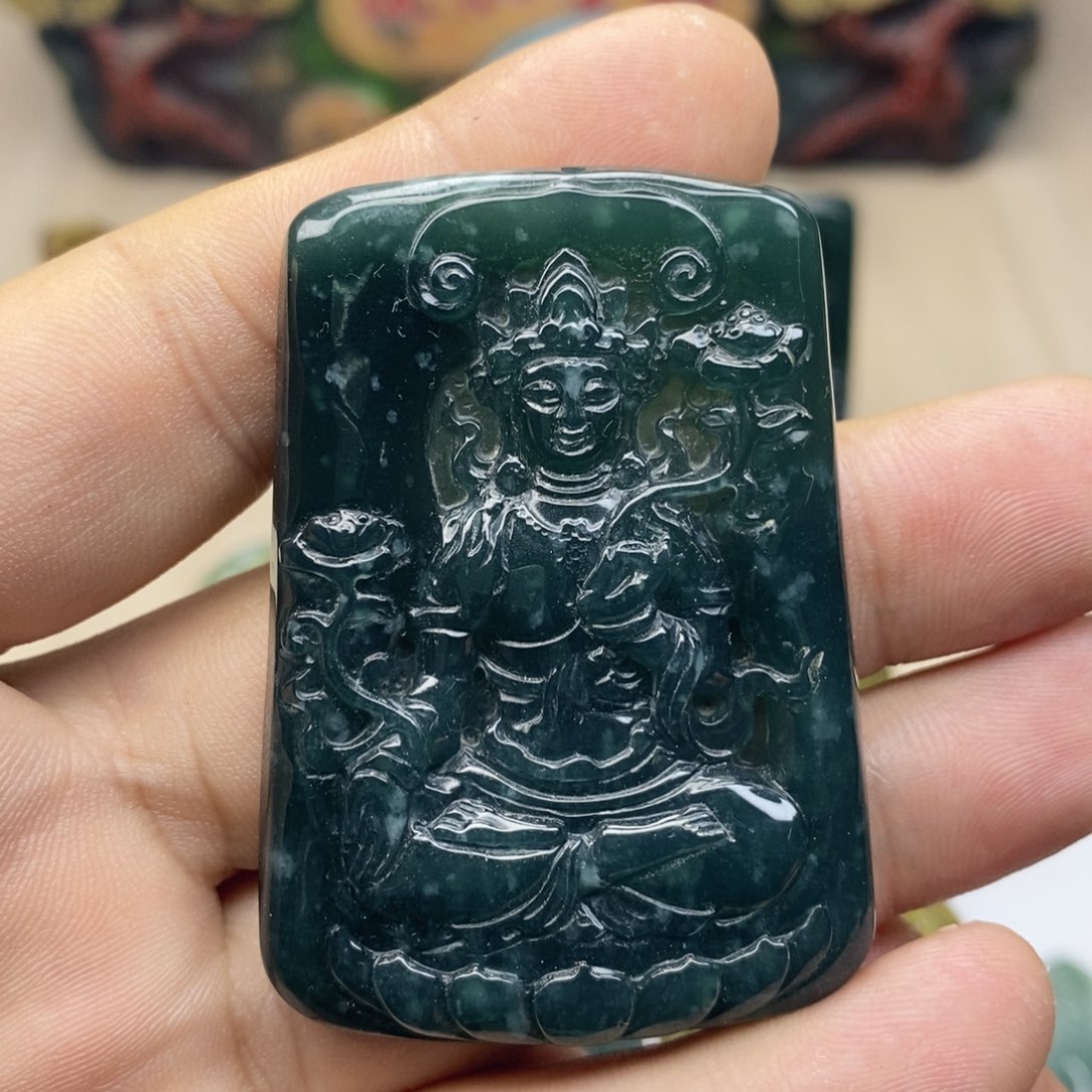 翡翠未镶嵌颈饰222222222222
