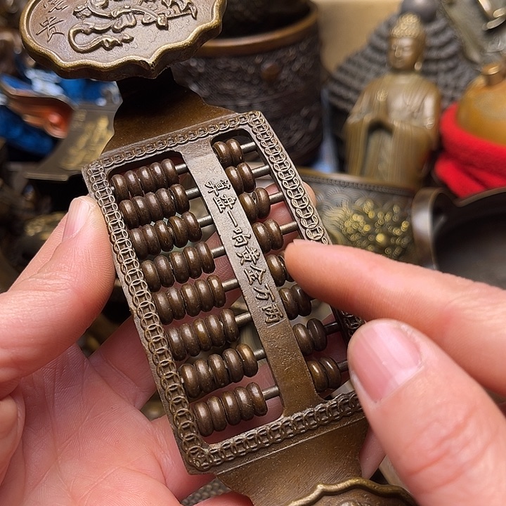 精美铜器批发档口