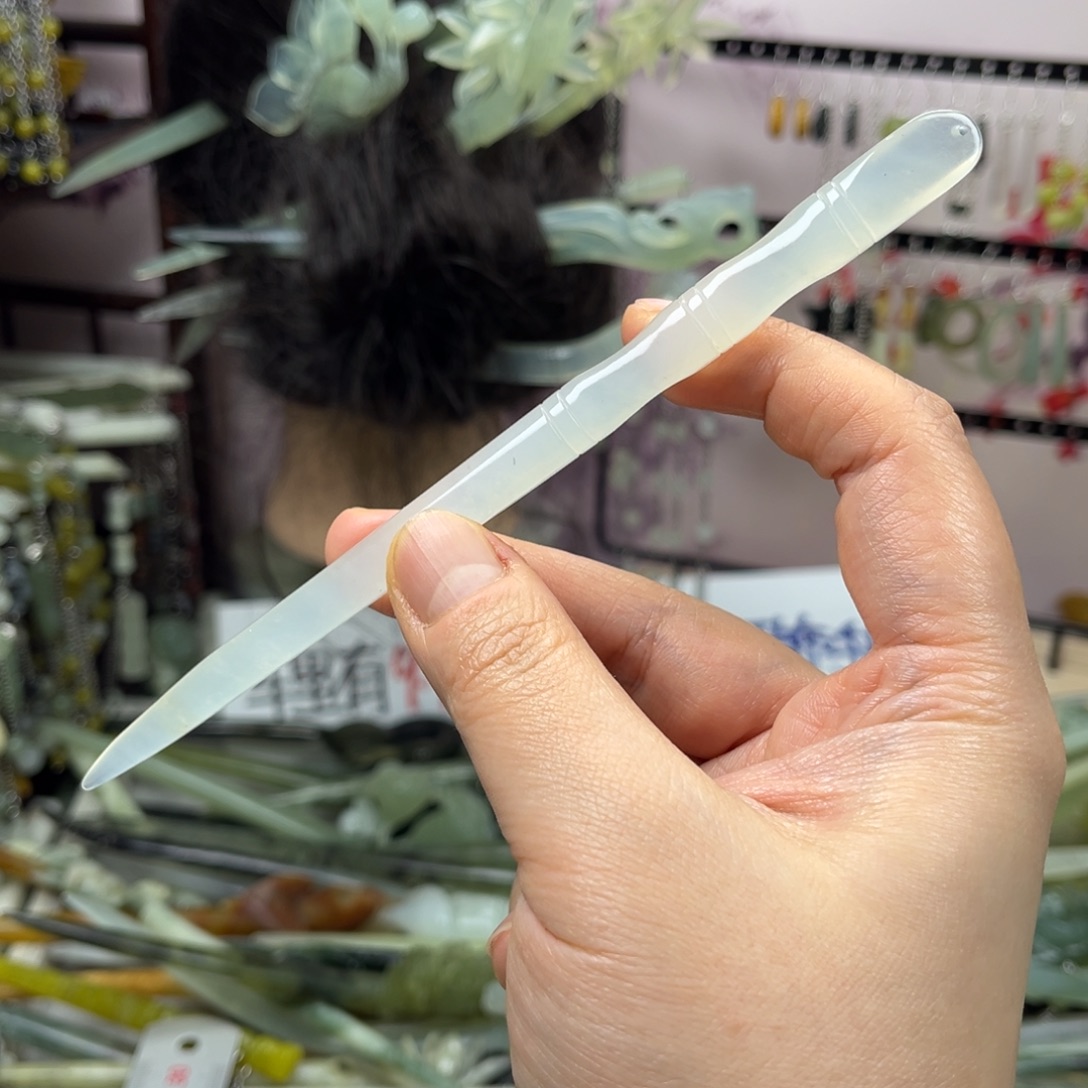 岫玉未镶嵌发饰长度16厘米左右