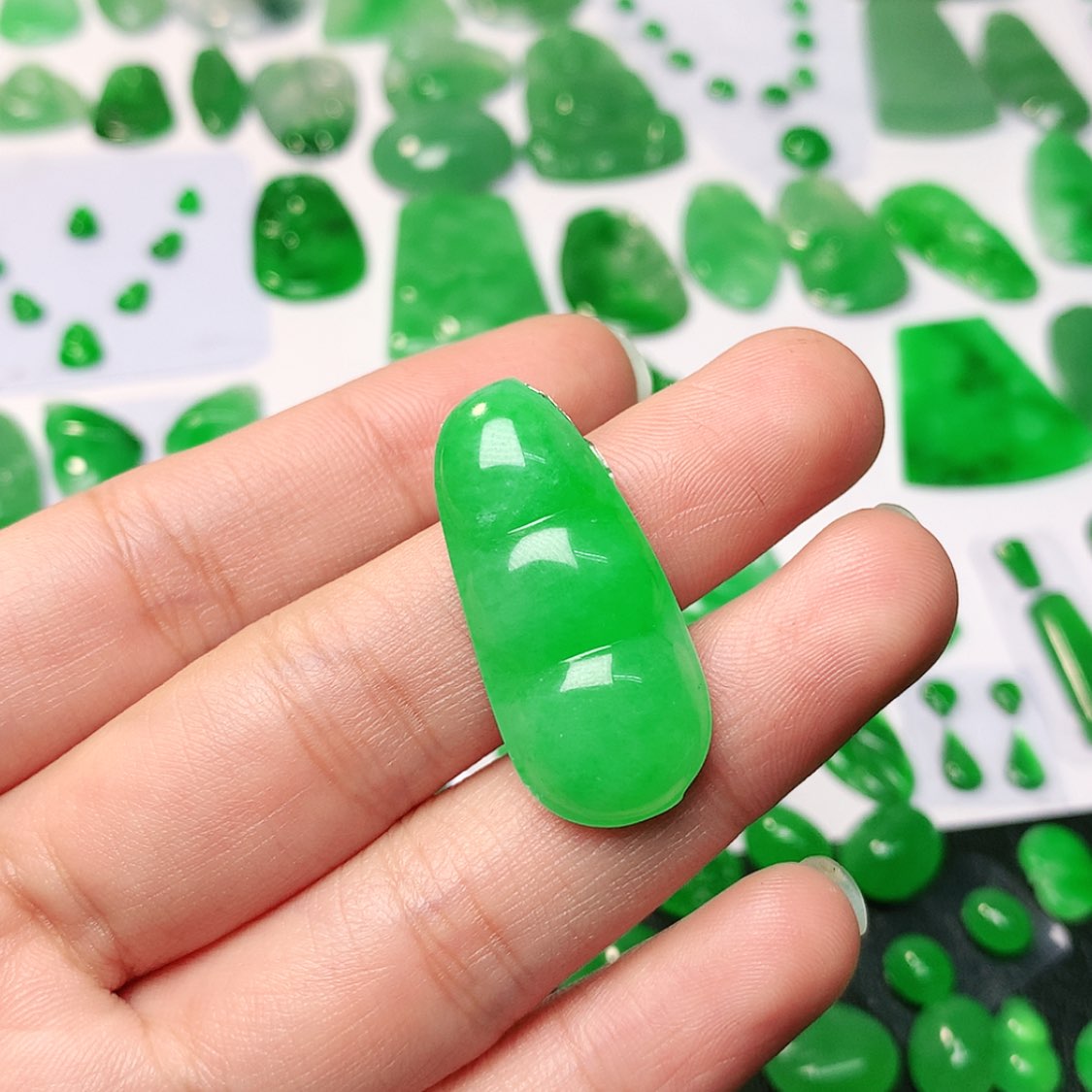 【闪购商品】翡翠颈饰未镶嵌翡翠