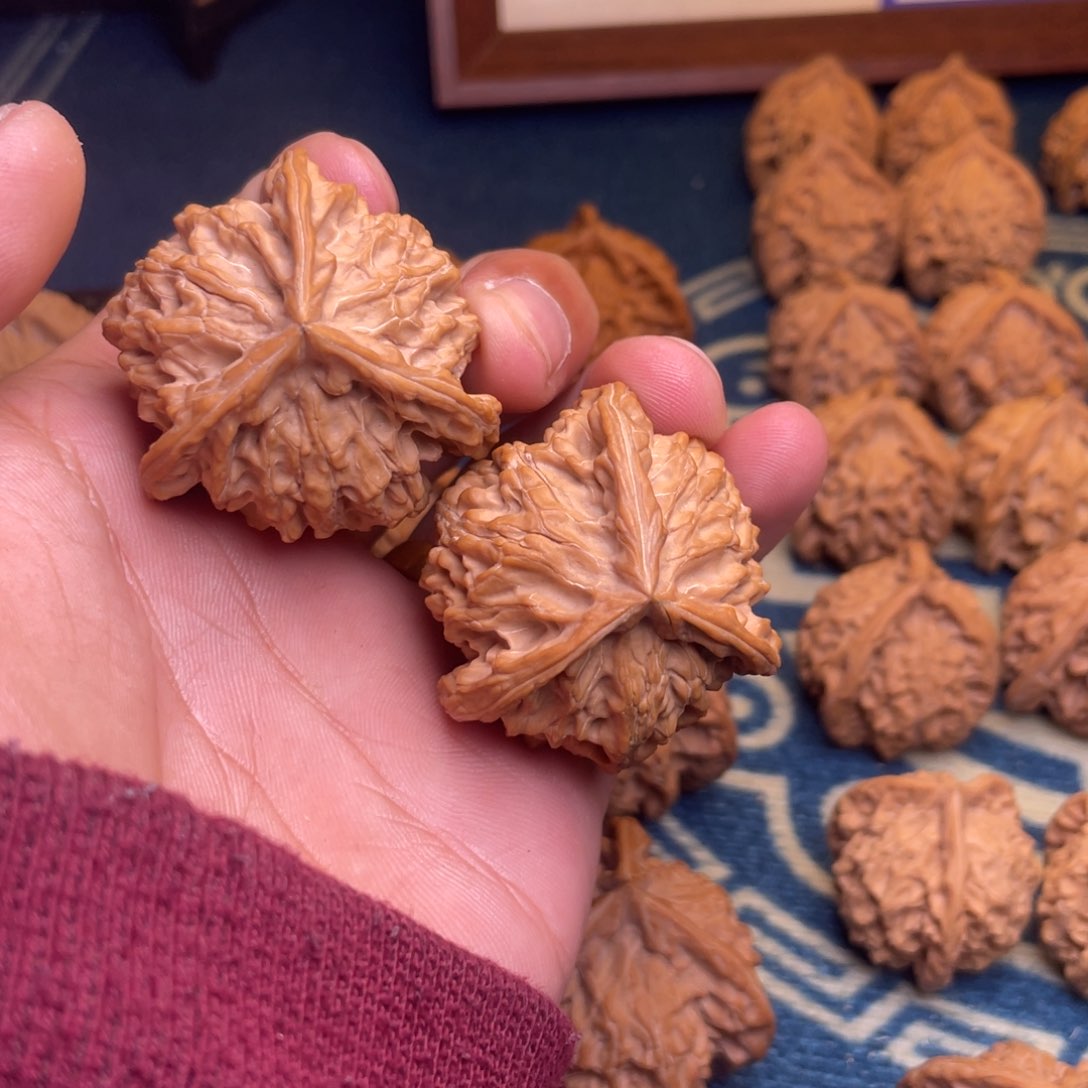 文玩核桃把件?****j盘山