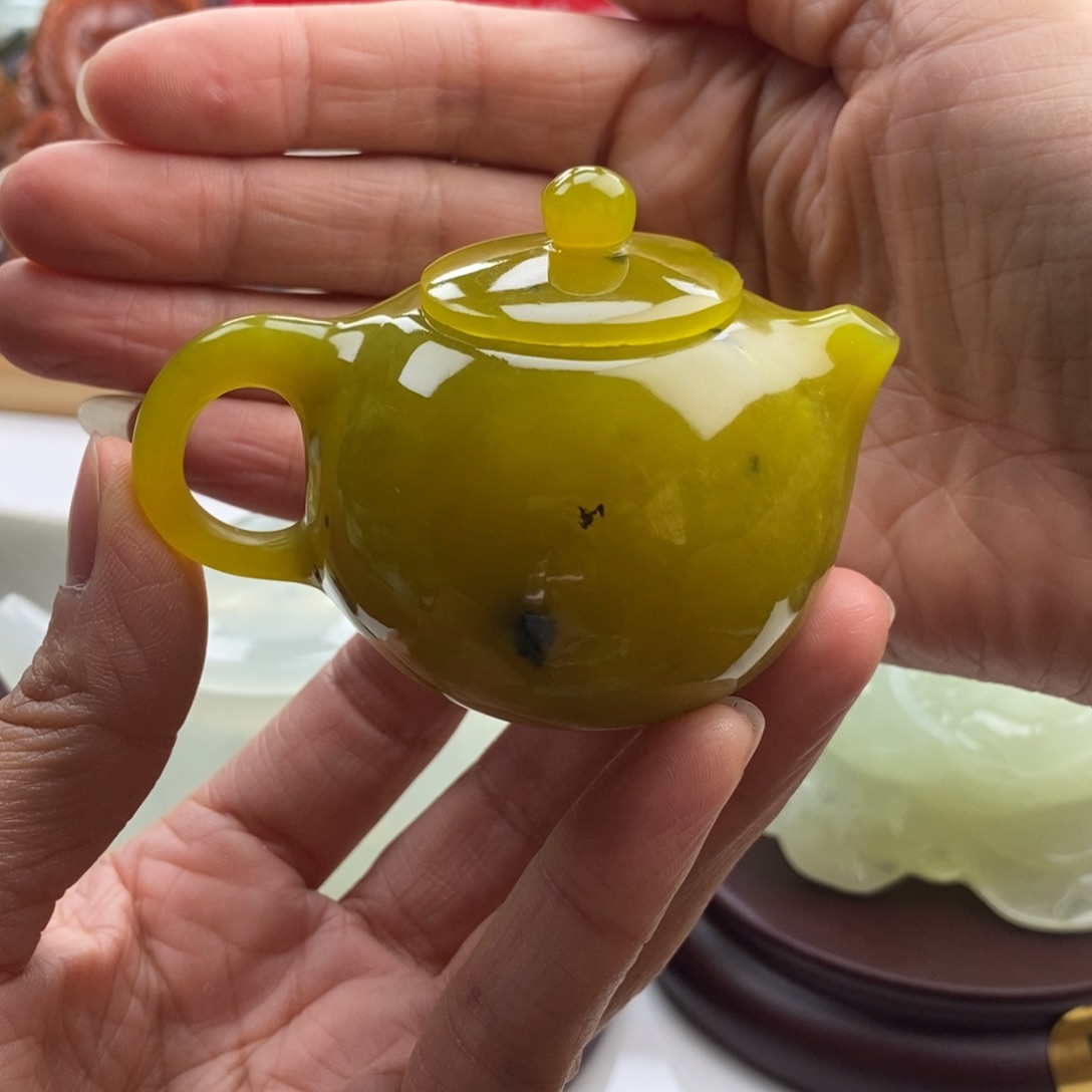 岫玉未镶嵌四大名玉手把壶