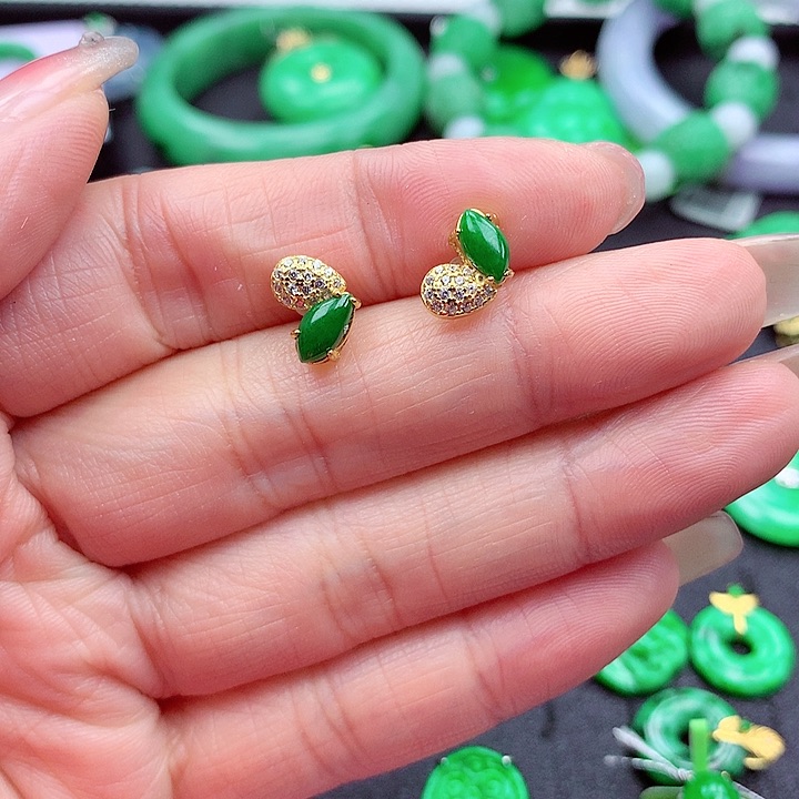 翡翠颈饰银S925镶嵌翡翠