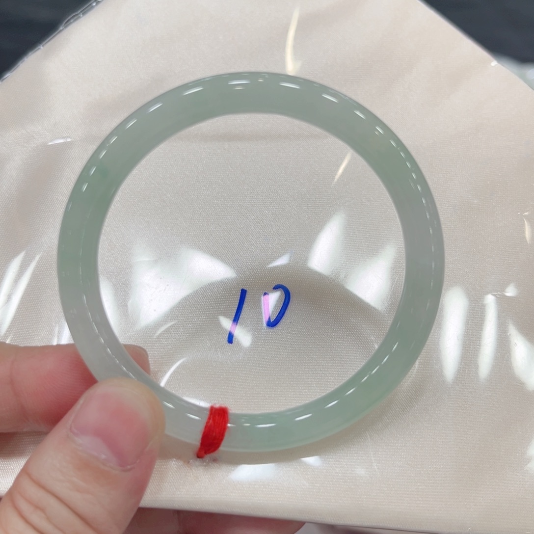 未镶嵌手镯翡翠52圆