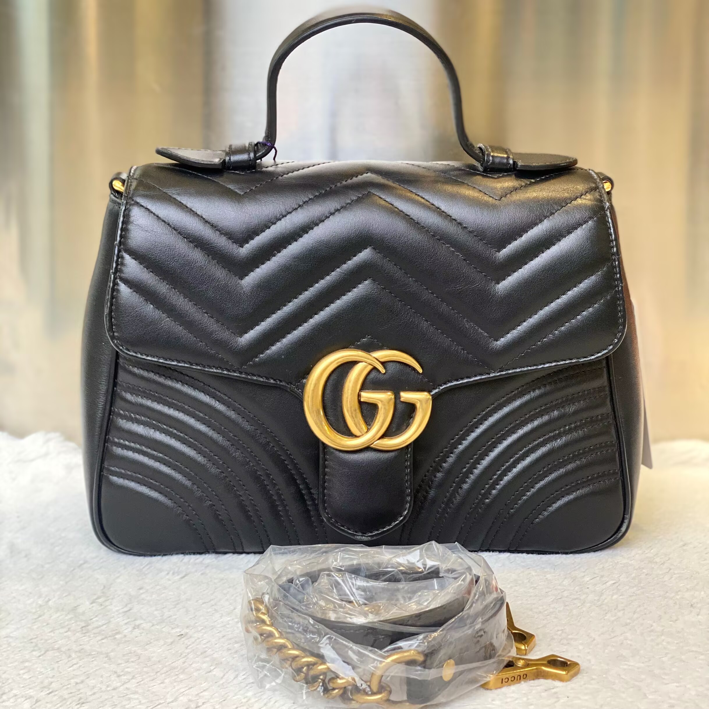 99新 GUCCI/古驰 爱马98新古驰马蒙手柄款斜挎包9974