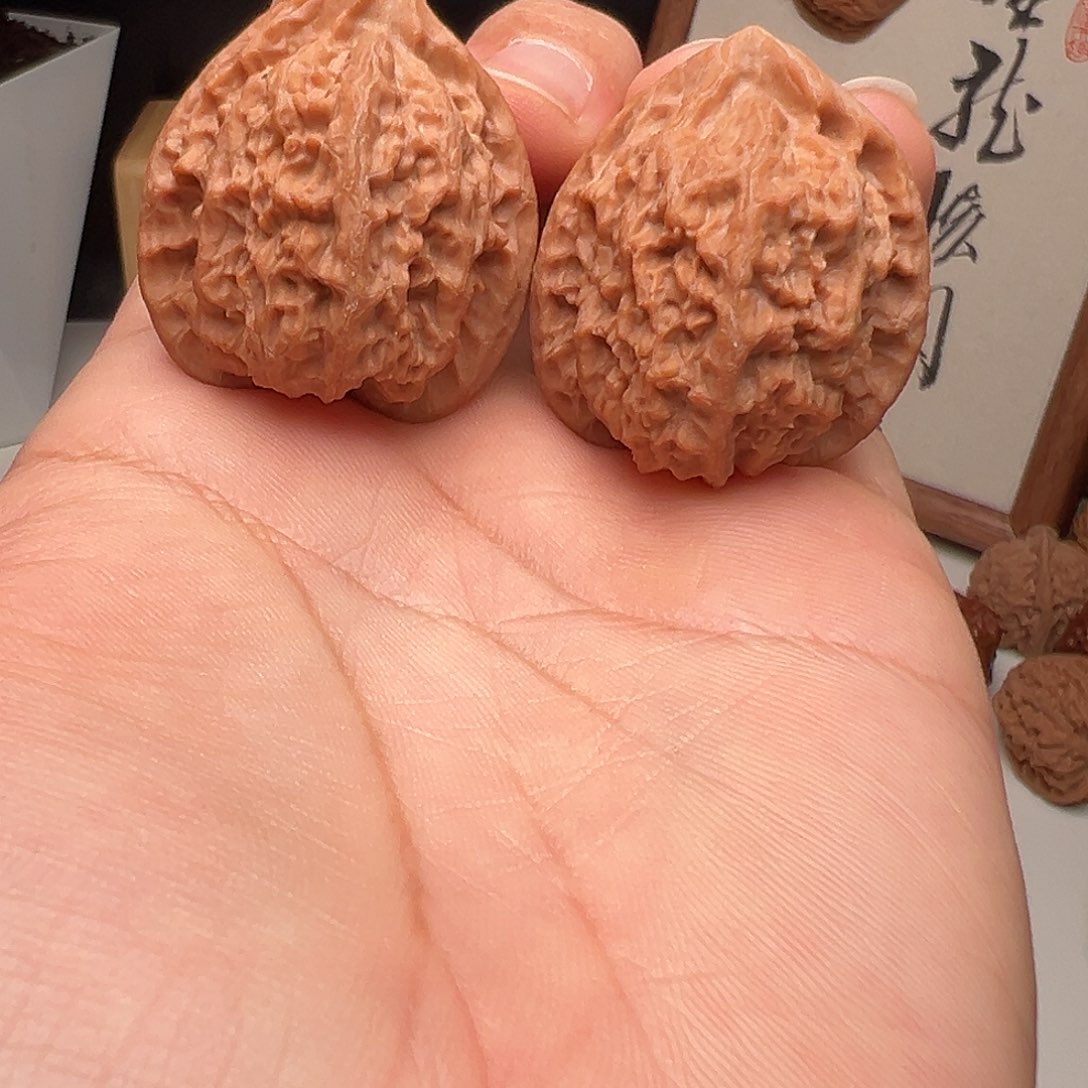 Z***松吊坠文玩核桃小红帽