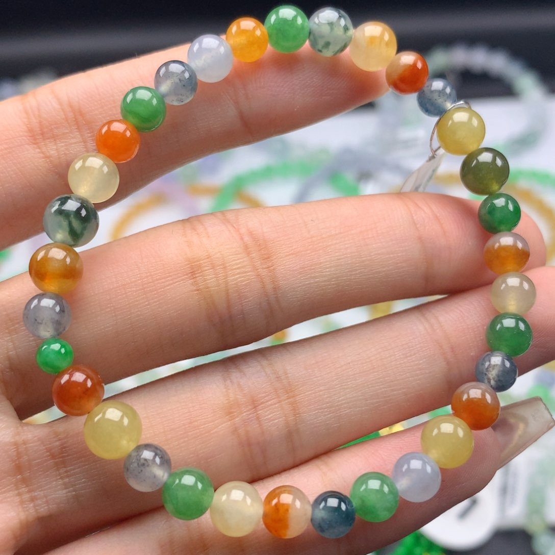 未镶嵌翡翠手链卡