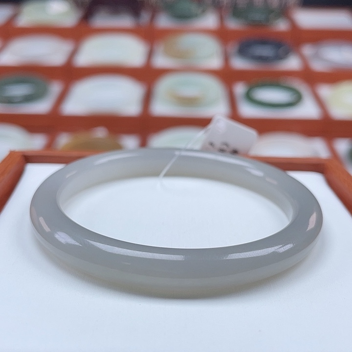 和田玉未镶嵌手镯冰紫