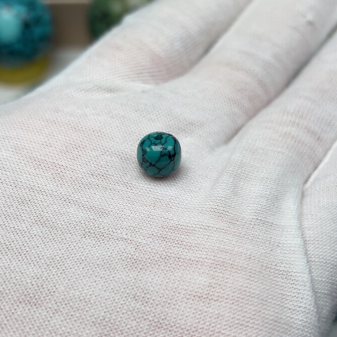 川***绿松石未镶嵌珠宝奇石