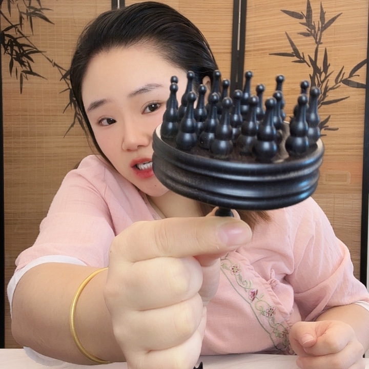 紫光檀葫芦圆盘梳子瑕疵