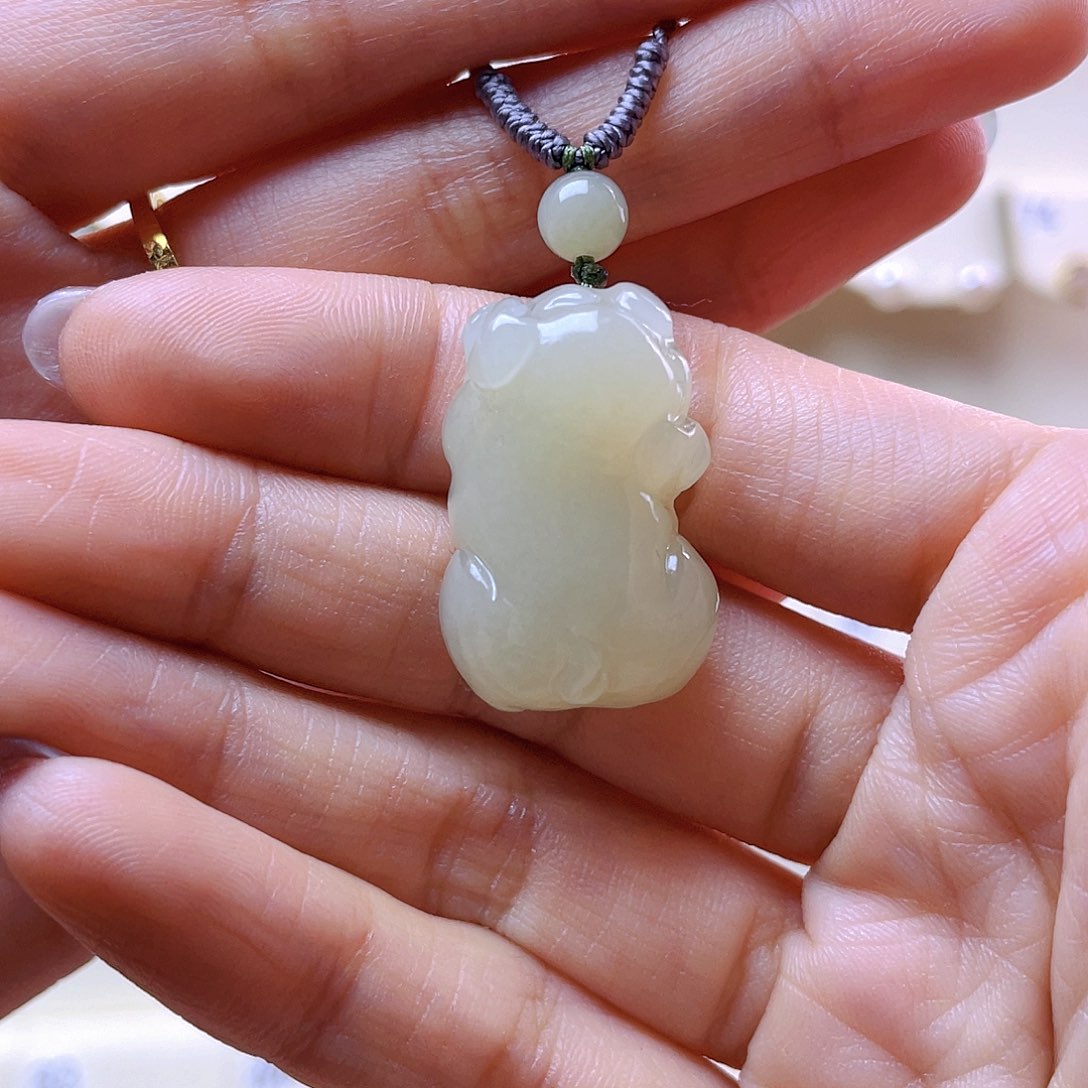 和田玉吊坠(赠链)未镶嵌