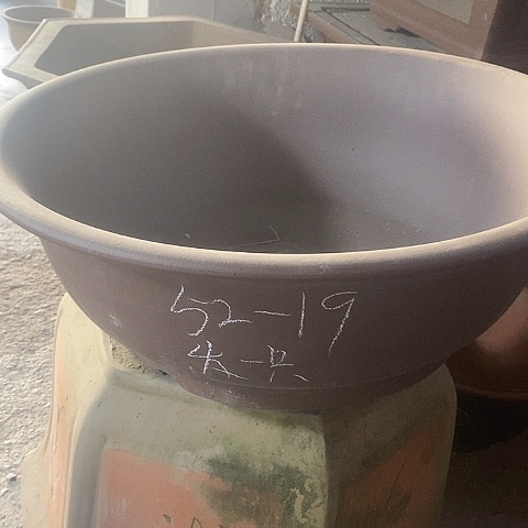 紫砂中国宜兴紫砂花盆，