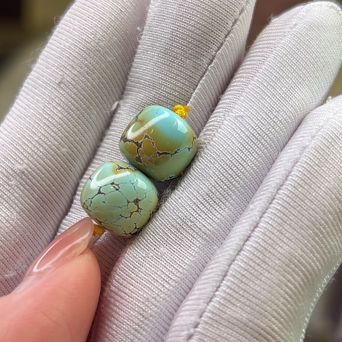 绿松石未镶嵌珠宝奇石11.7