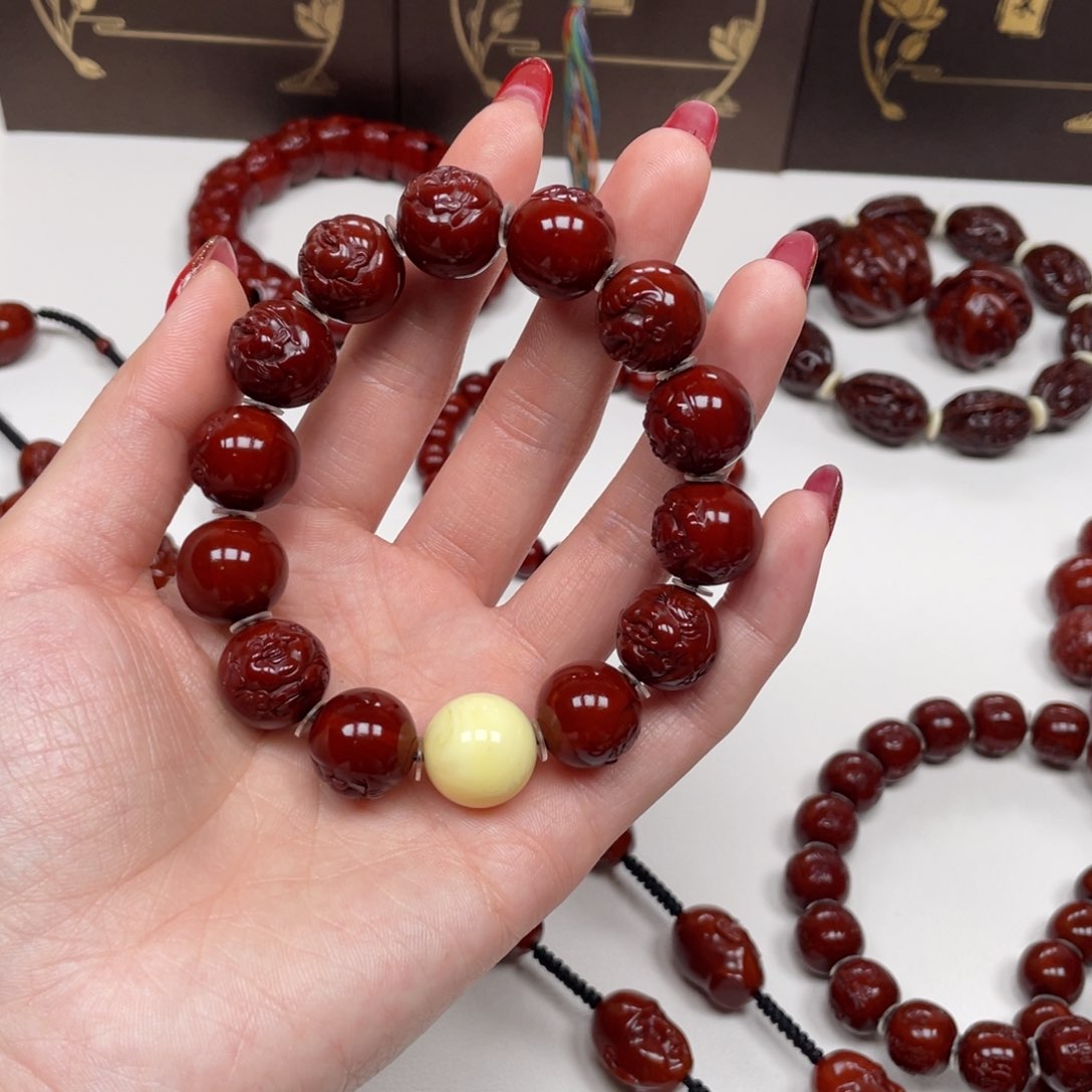 橄榄核手串佳**a财迷，