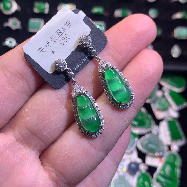 【闪购商品】翡翠颈饰银S925镶嵌豆子