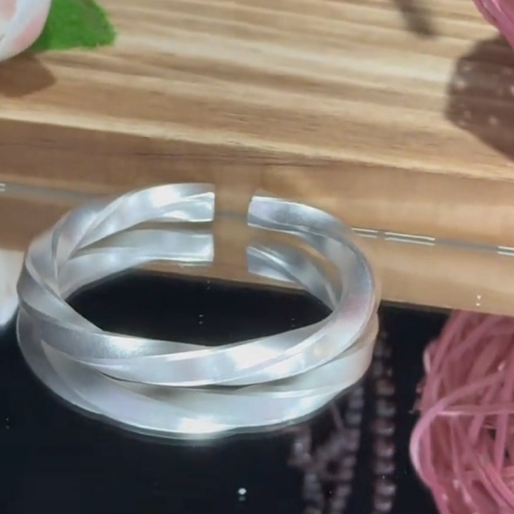 足银银制品 古法莫比乌斯手镯足银999 此商品为定制不退不换