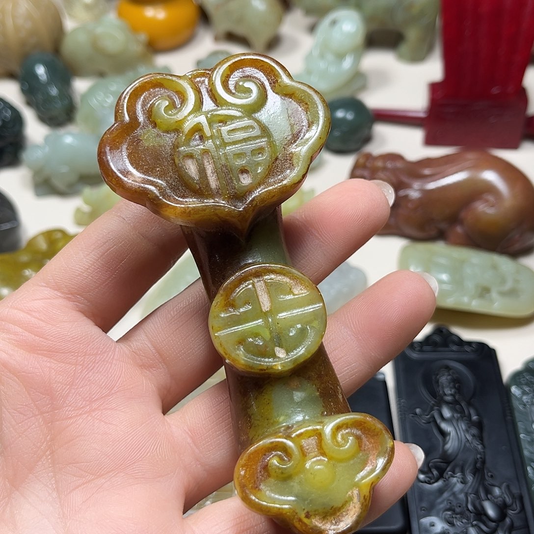 白玉菩提吊坠白玉菩提吊坠