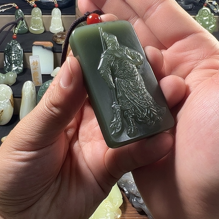 和田玉未镶嵌项链