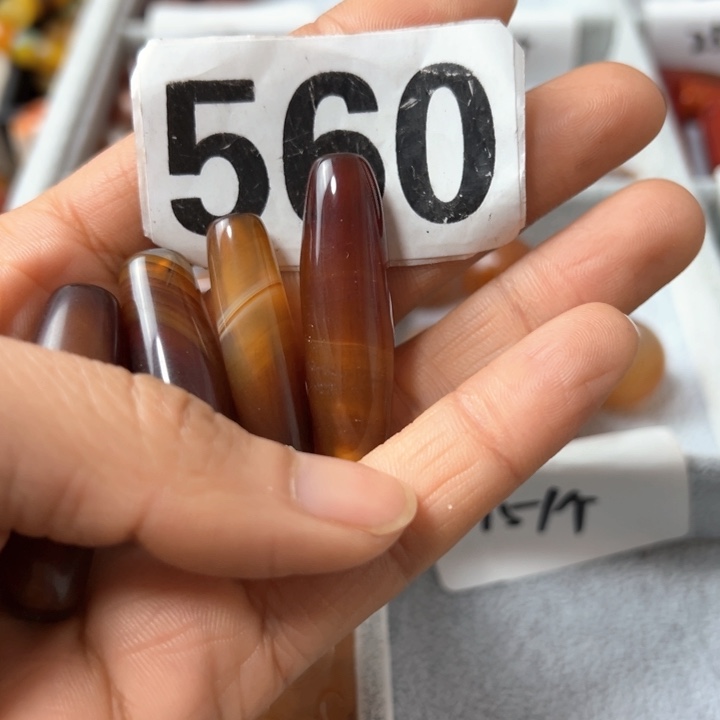 和田玉（糖玉）颈饰未镶嵌财**路