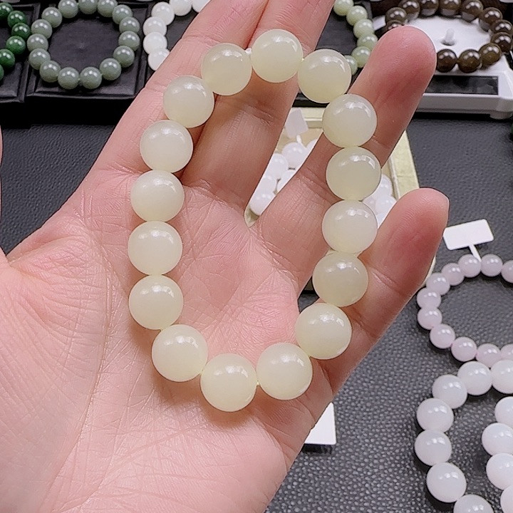 和田玉手串未镶嵌浮*