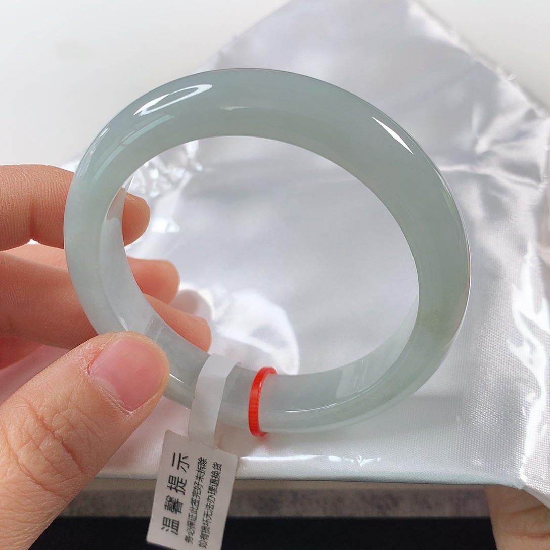 翡翠手镯未镶嵌 正圈①④⑦