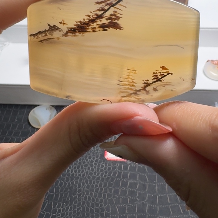 玛瑙/玉髓未镶嵌珠宝奇石