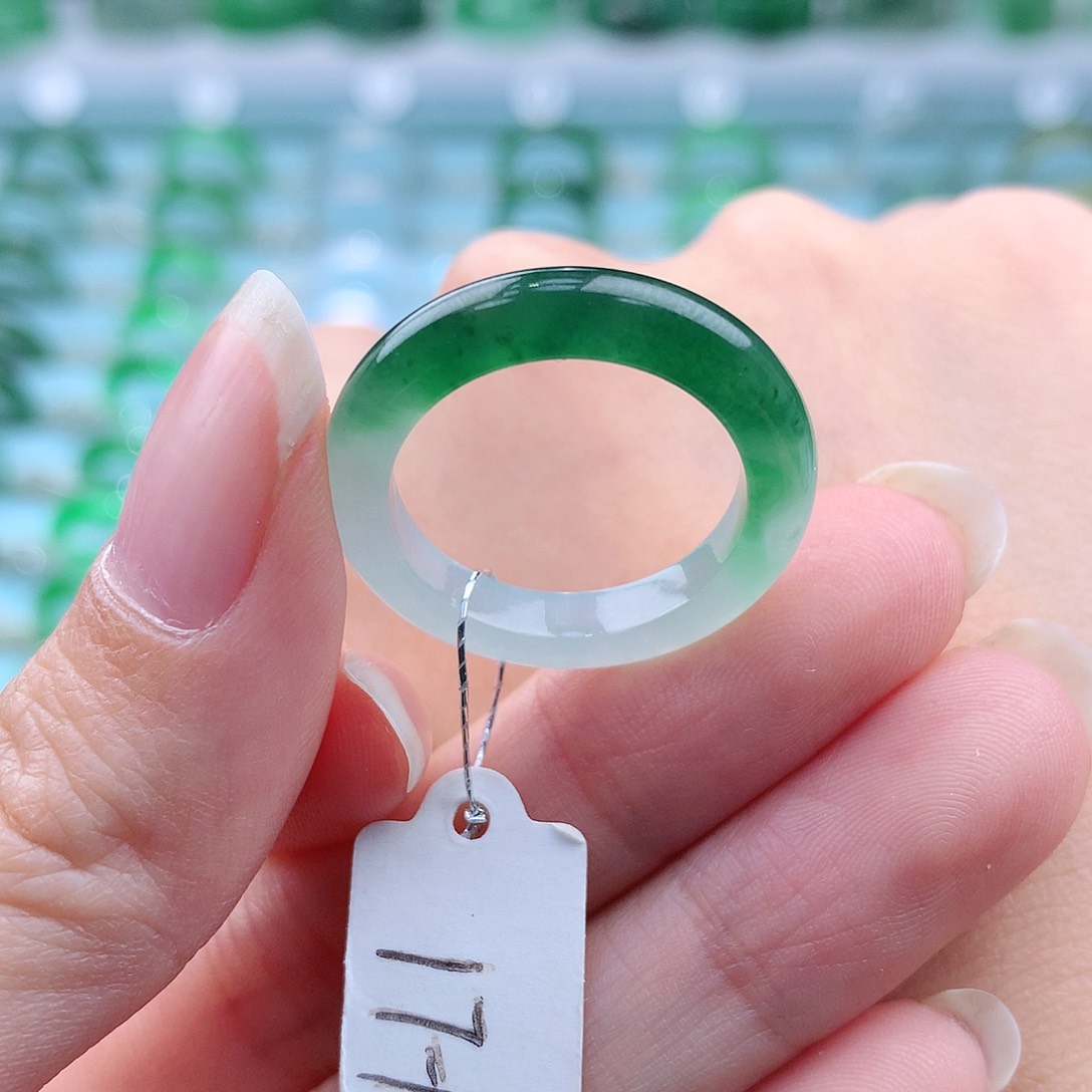 翡翠戒指未镶嵌缅甸翡翠A货