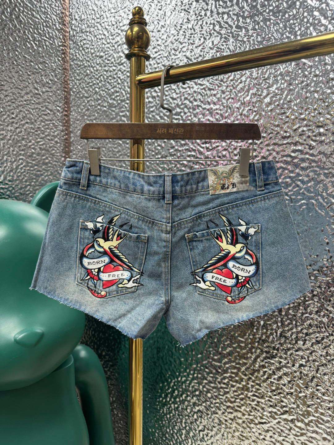 轻奢潮品磨破碎边小燕子骷髅印花牛仔短裤洗水磨旧复古百搭三分裤