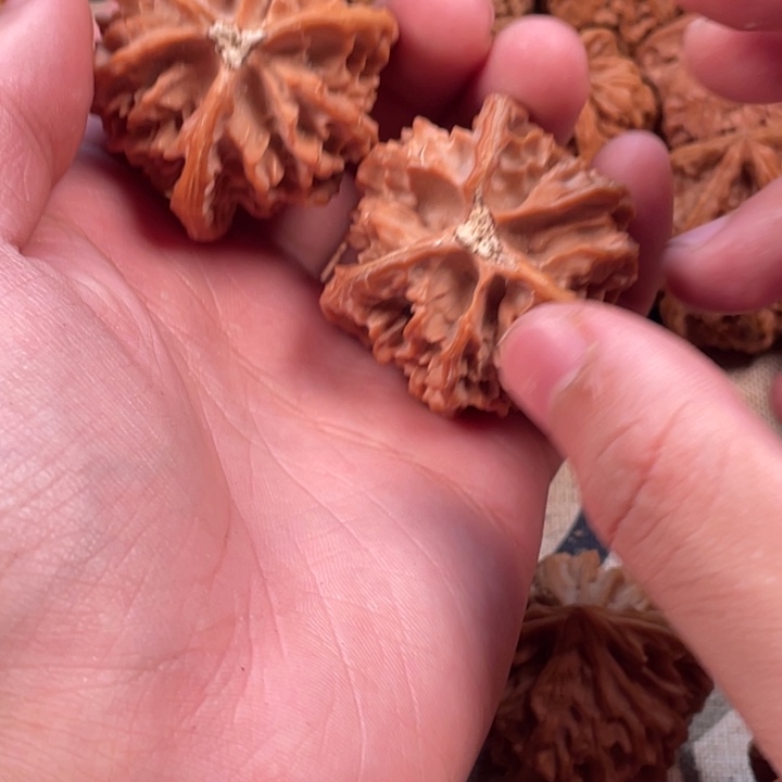 微***风吊坠桃核盘山三棱