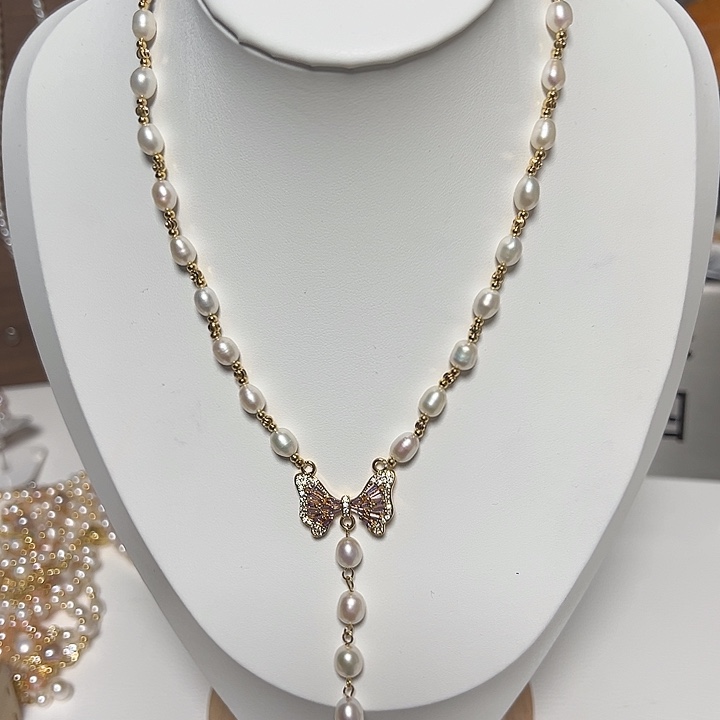 钛钢淡水珍珠颈饰