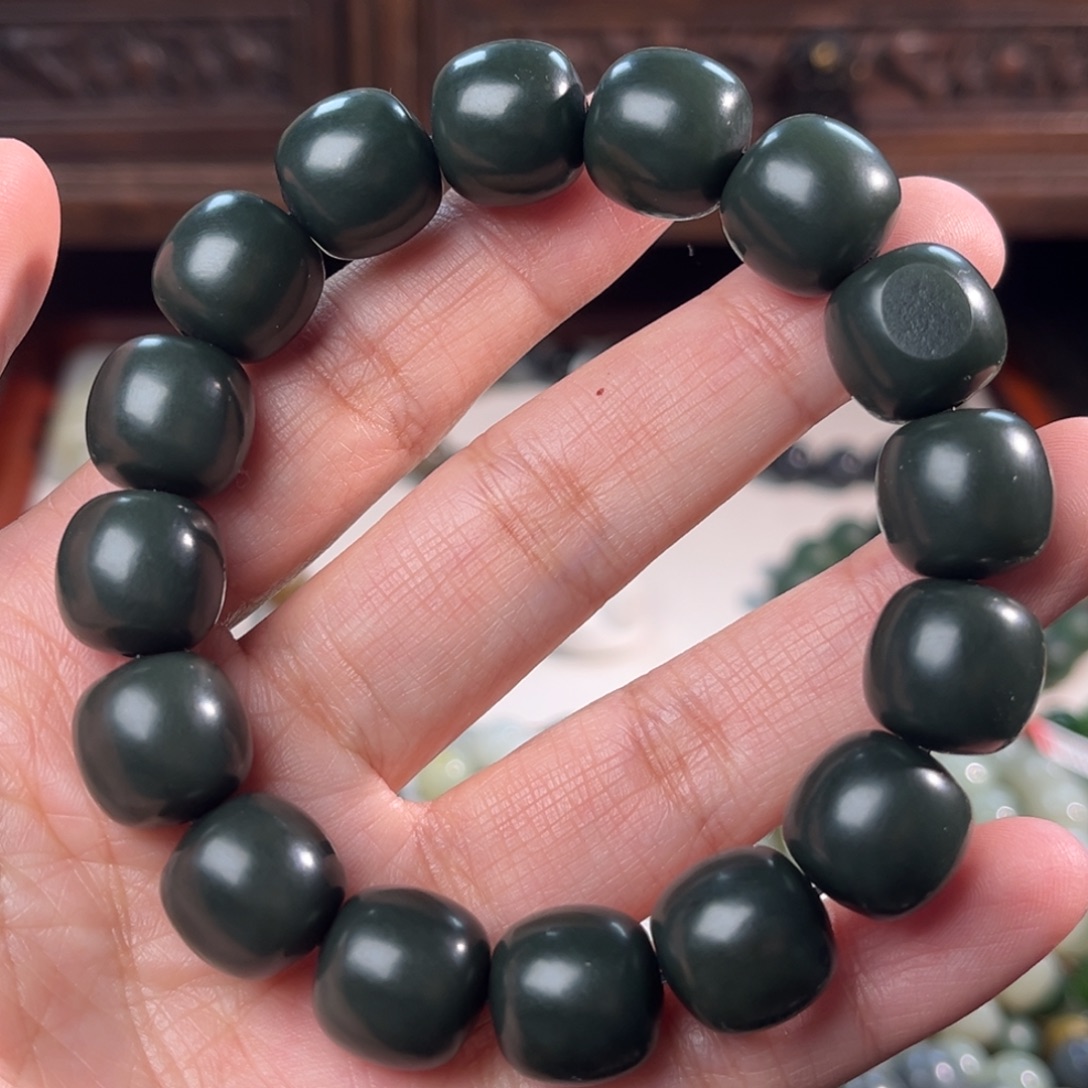 和田玉未镶嵌手链