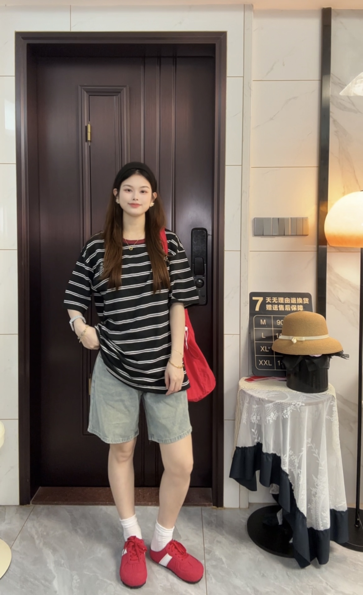 孕妇装夏装套装时尚洋气短袖薄款条纹上衣休闲穿搭牛仔短裤两件套