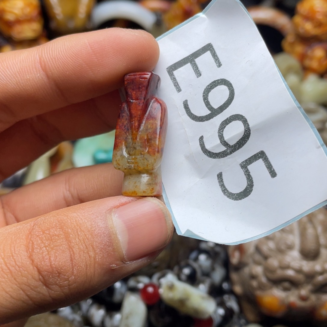 和田玉（糖玉）挂件未镶嵌