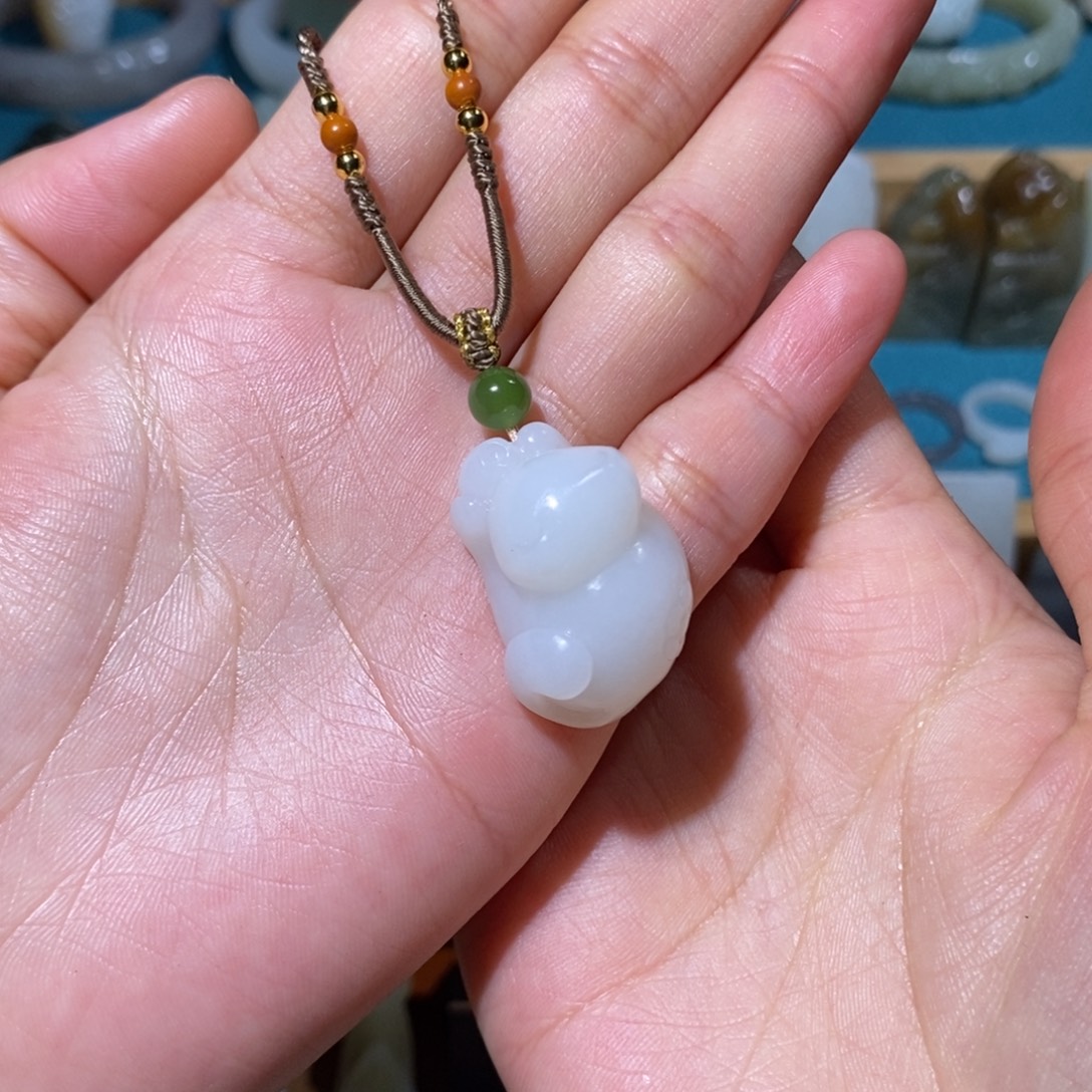 和田玉未镶嵌颈饰