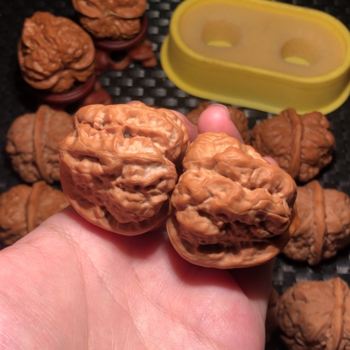 大***闲把件文玩核桃三角蛙