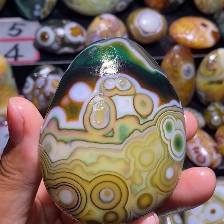 玛瑙/玉髓未镶嵌珠宝奇石190