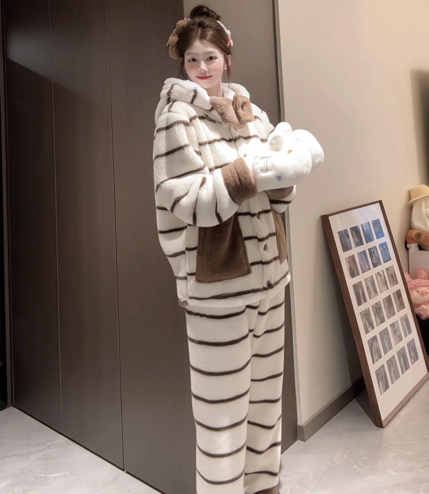 （可可面包）冬季韩版休闲毛绒绒连帽保暖家居服套装柔软加厚可外穿