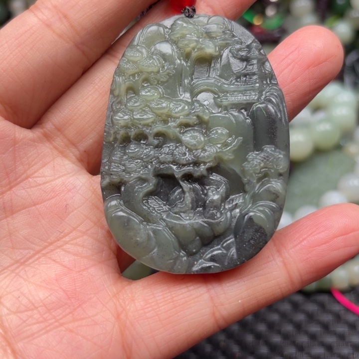 和田玉颈饰未镶嵌