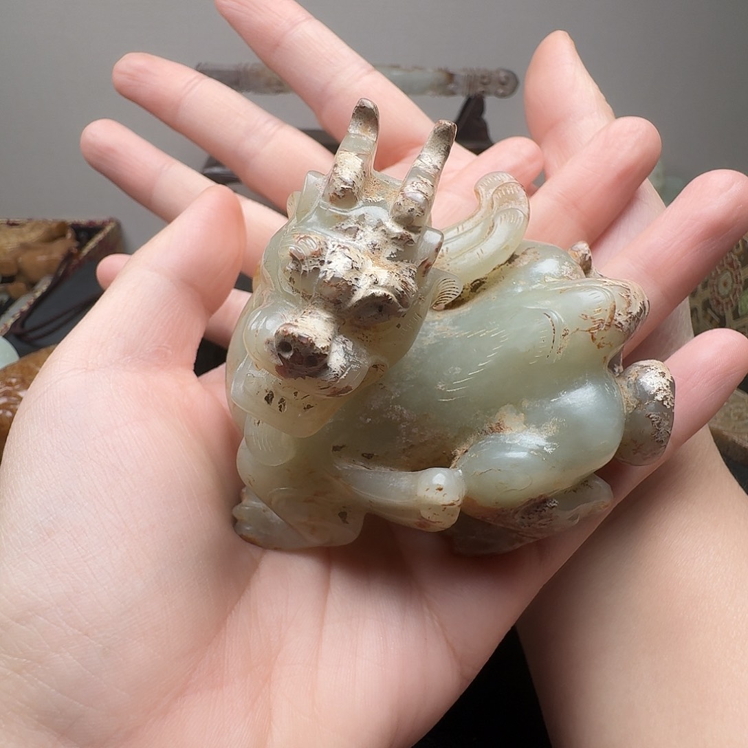 和田玉挂件未镶嵌弘****）