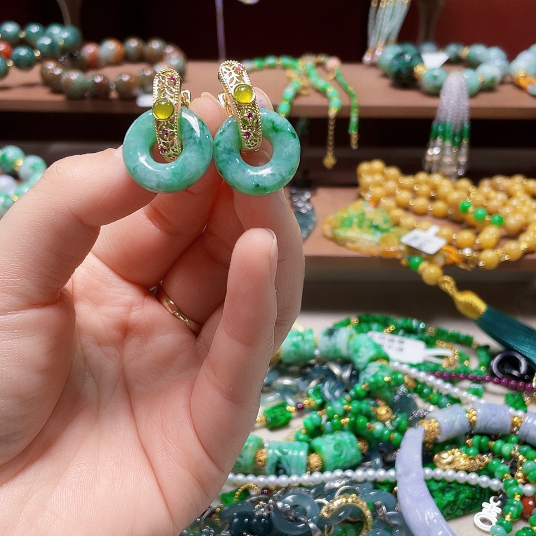 翡翠未镶嵌手链饰品