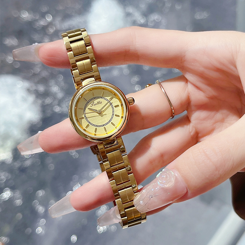 小巧精致女表金色不锈钢带时尚简约石英手表