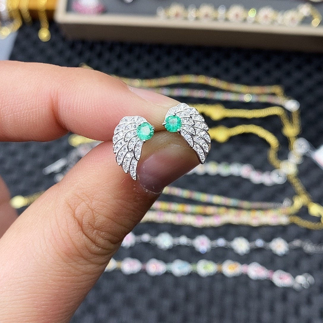 银S925镶嵌祖母绿耳饰