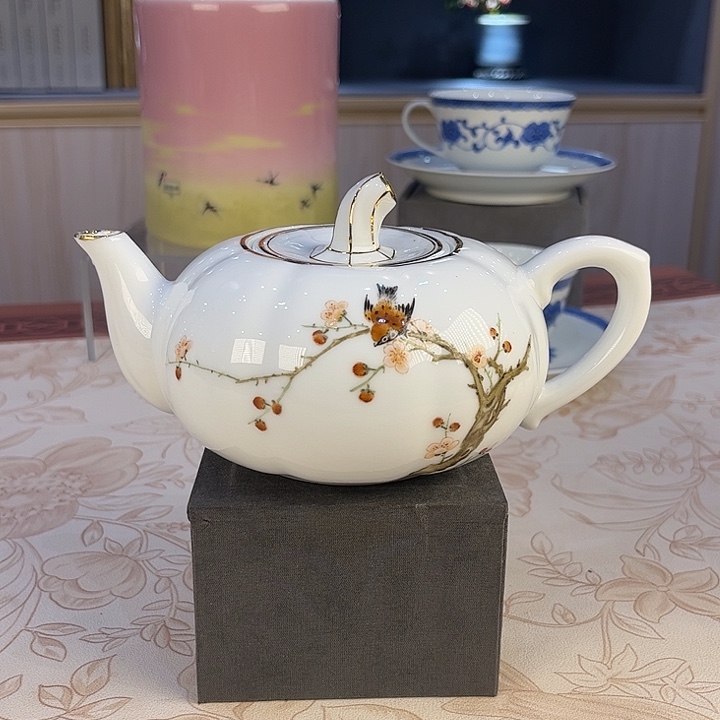 摆件陶景德镇瓷器收藏起来