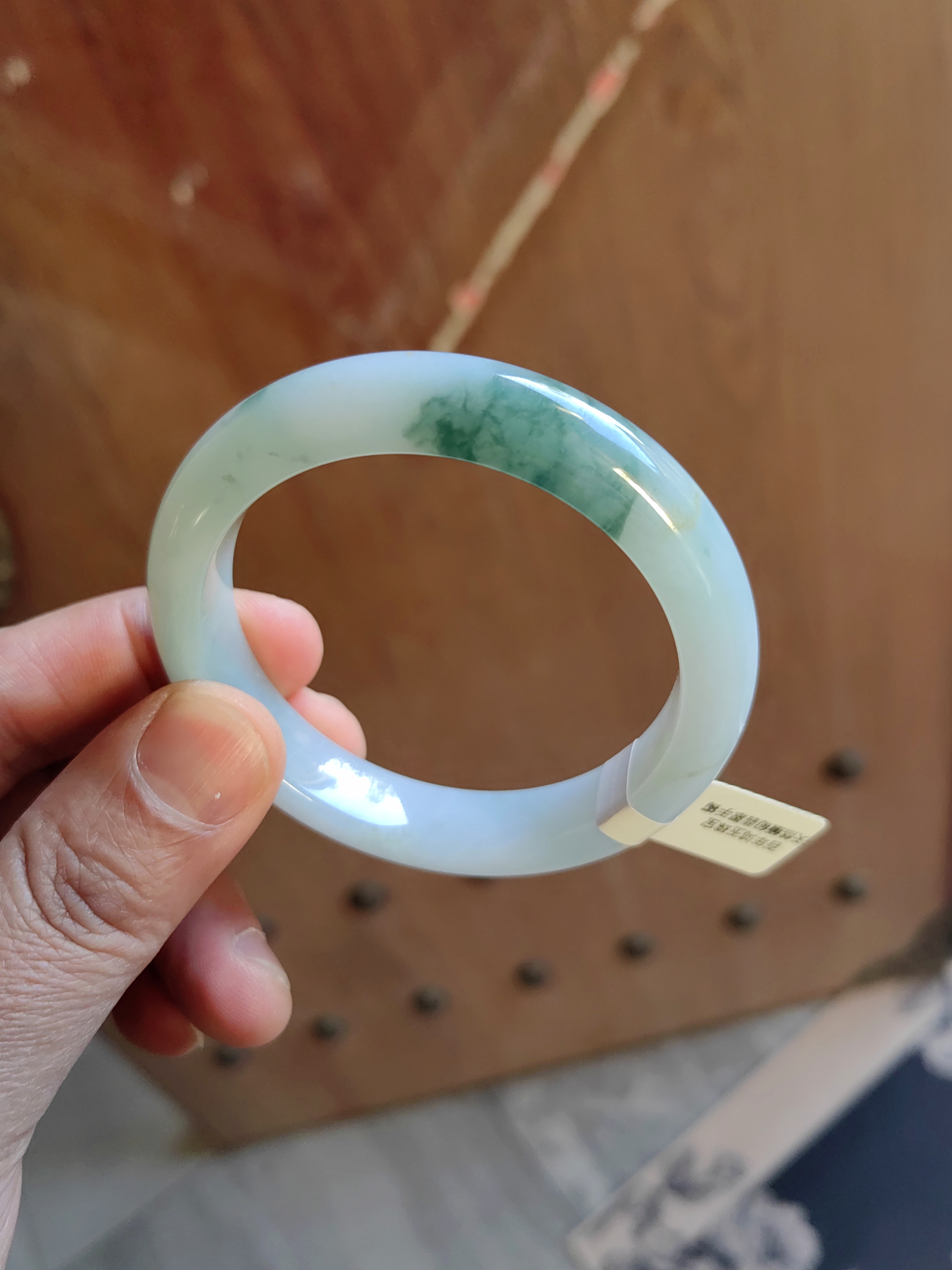 天然缅甸翡翠手镯57.7圈口（有石纹）