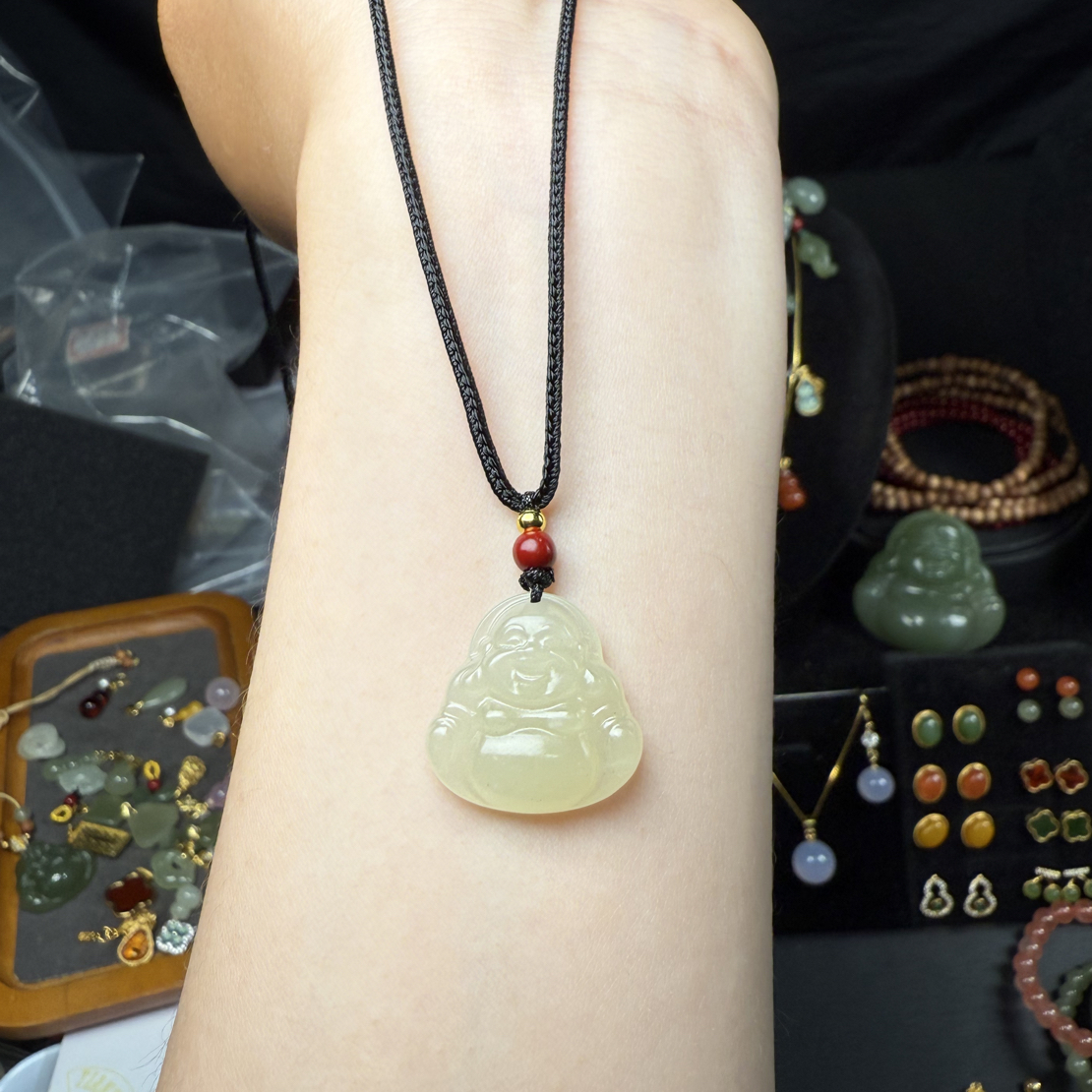 天然和田玉 （小佛公）吊坠卡20mm（带手工编绳一套）