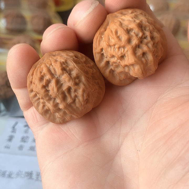 文玩核桃吊坠36瓷娃娃